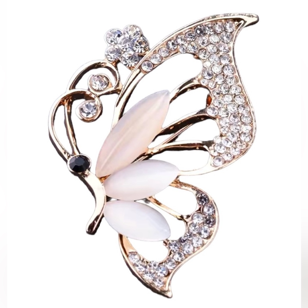 Pink Butterfly Brooch Sparkling Crystals Pin Cottagecore Fairycore Jewelry New